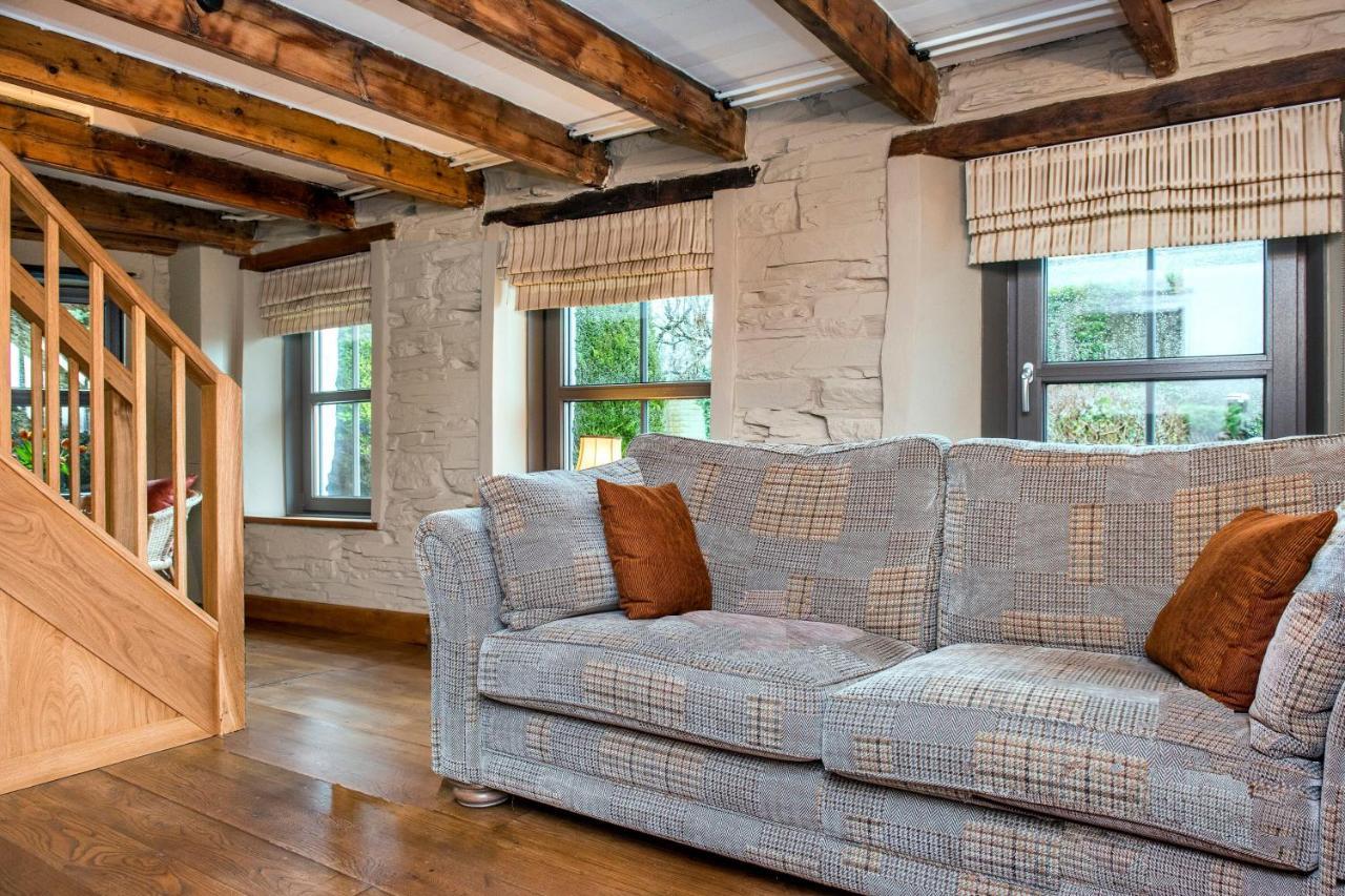 The White Cottage B&B Saint Teath Экстерьер фото