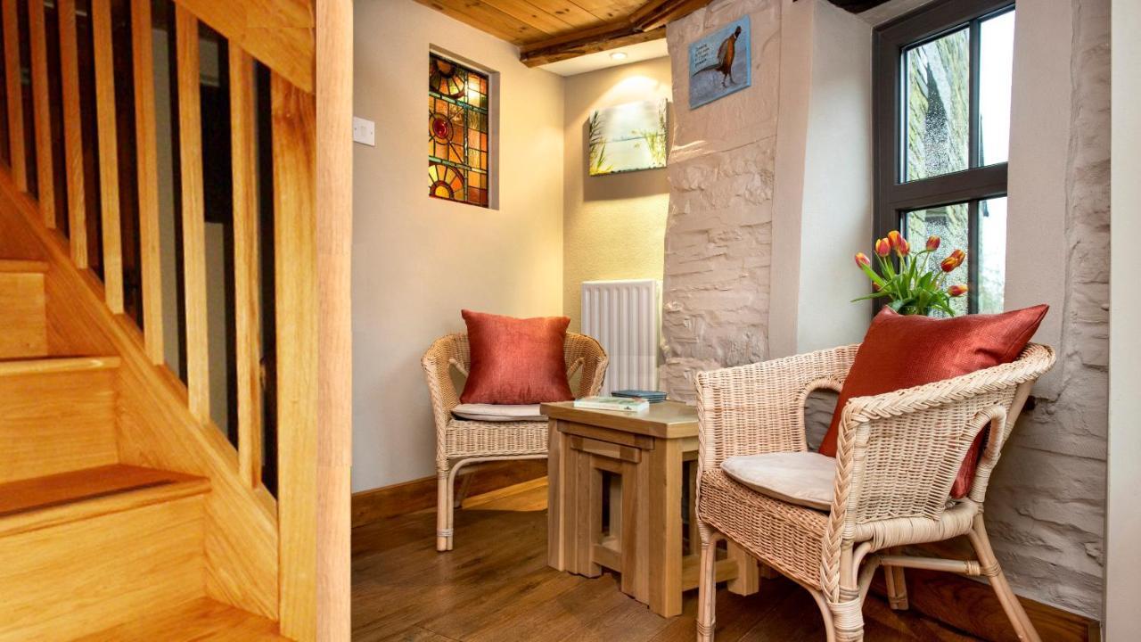 The White Cottage B&B Saint Teath Экстерьер фото